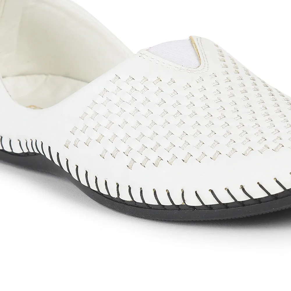 Fortune (White) Casual Mojari Loafers Shoes For Men AVN-40 By Liberty