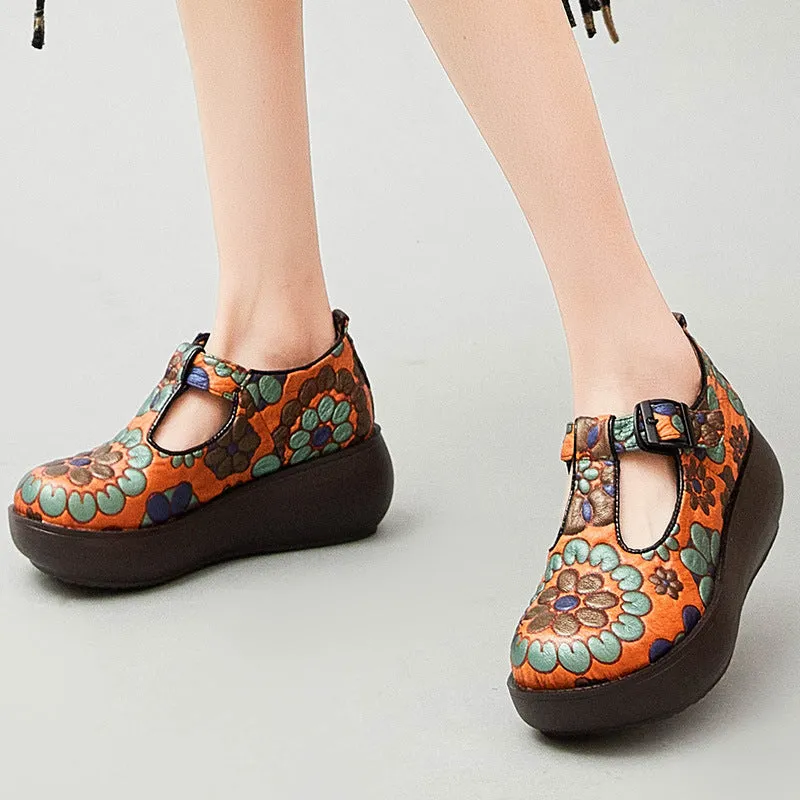 Women Retro Floral Cowhide Casual Shoes