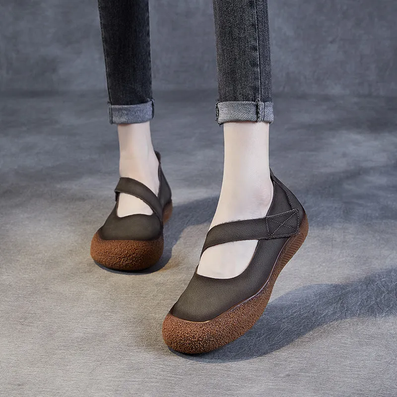 Women Retro Leather Velcro Tape Flat Casual Shoes